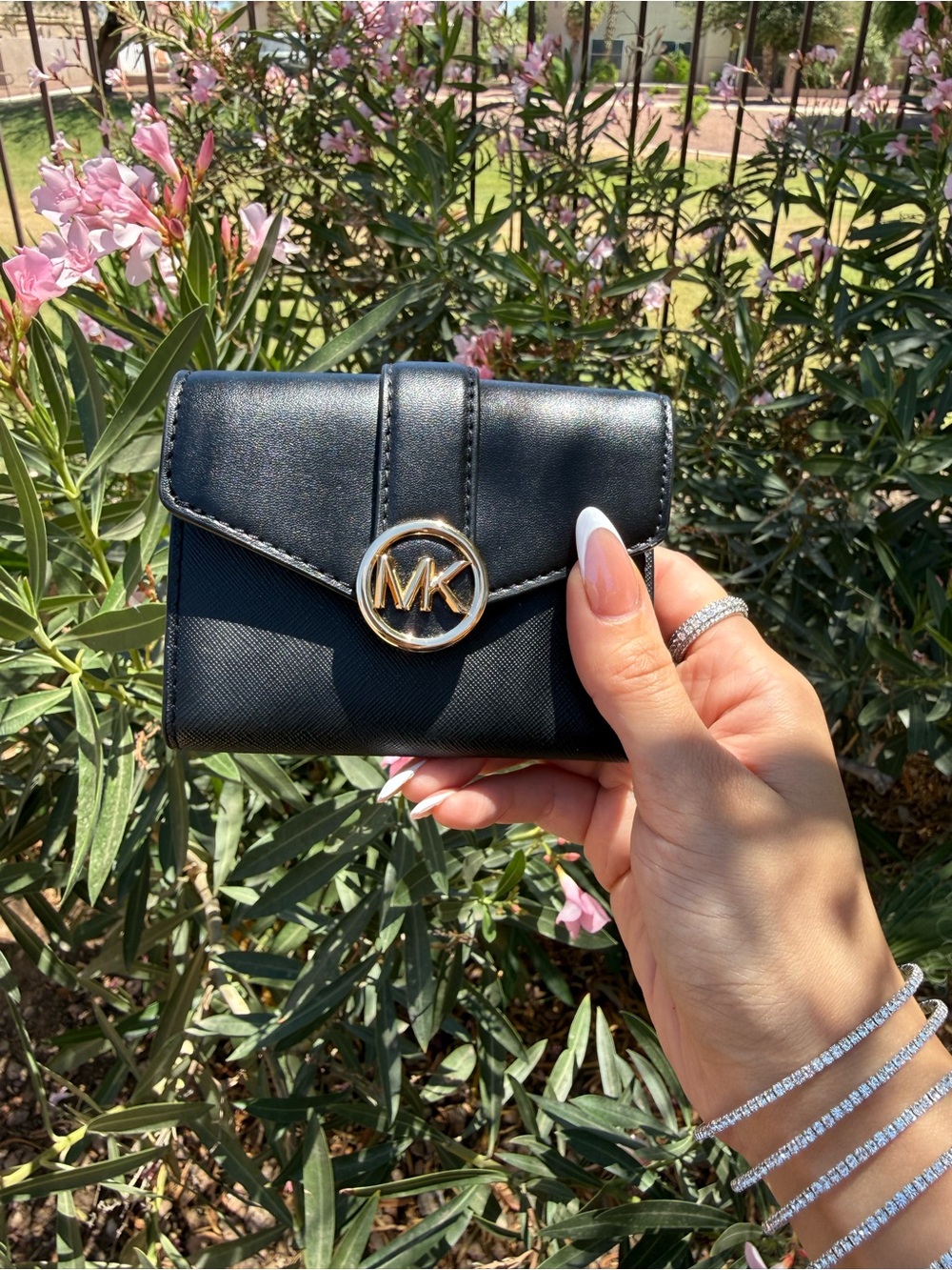 MICHAEL KORS Carmen Trifold Wallet